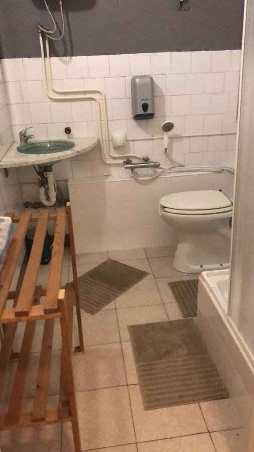 Monolocale Arredato Con Una Camera Apartman Parma Kültér fotó