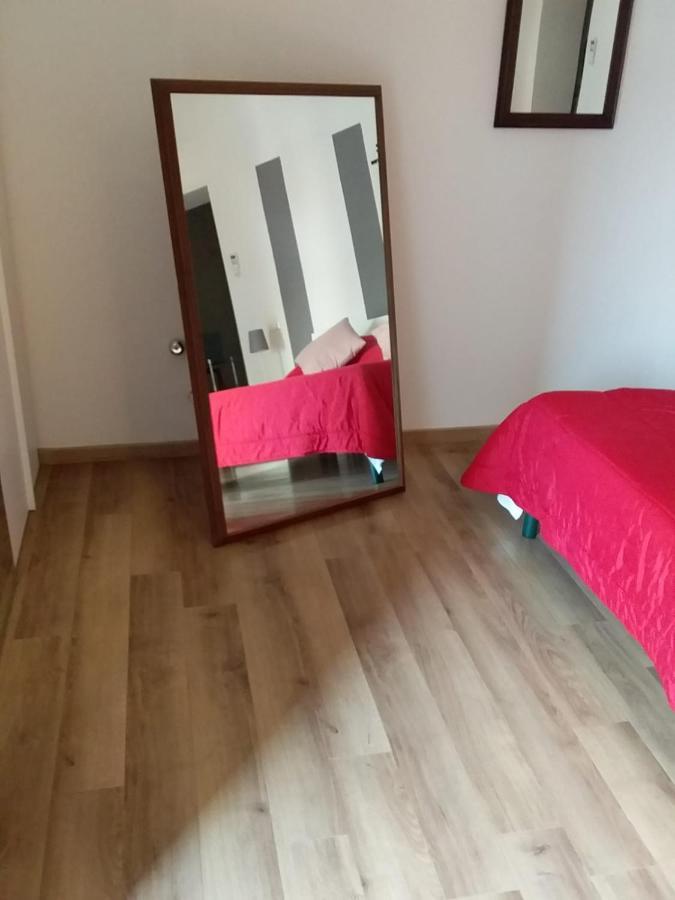 Monolocale Arredato Con Una Camera Apartman Parma Kültér fotó
